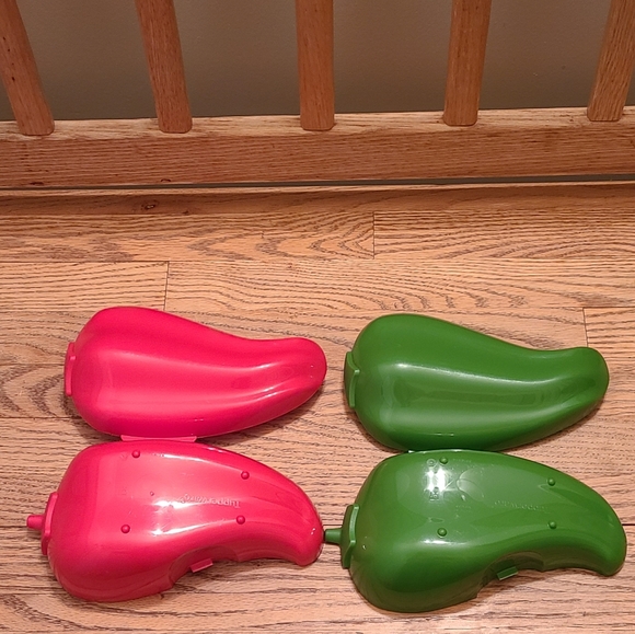 Tupperware 1 Green and 1 Red Pepper Storage Container - Picture 7 of 8